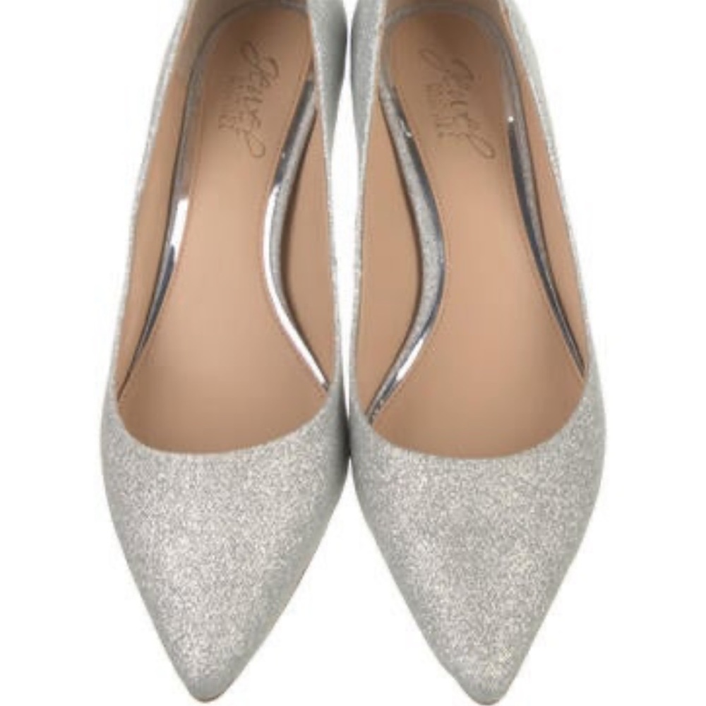 Badgley Mischka Silver Heels Size 8